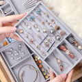 Organizér na šperky do šuplíku - s polštářky na prstýnky